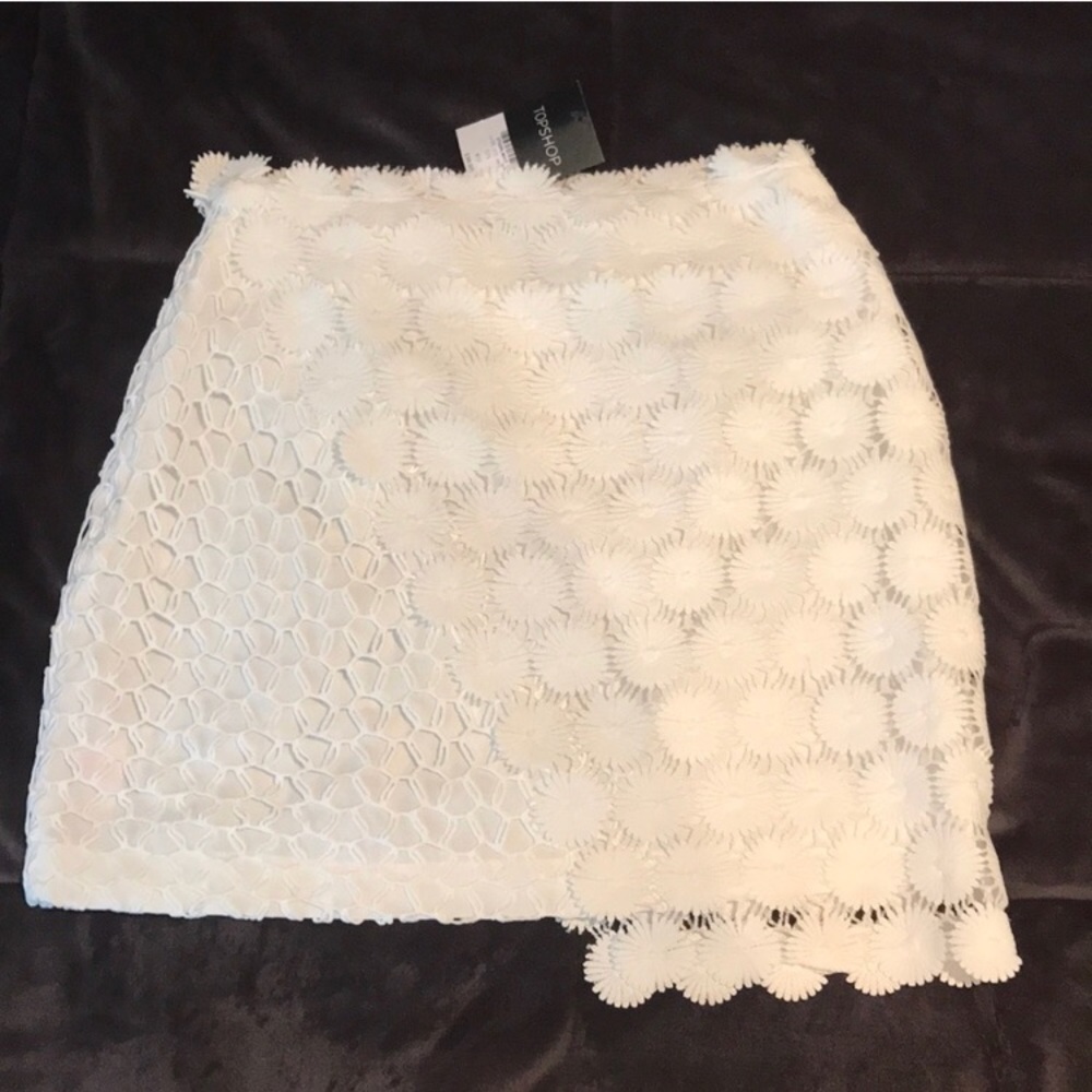 Topshop White Mesh/Flower skirt! Size 6